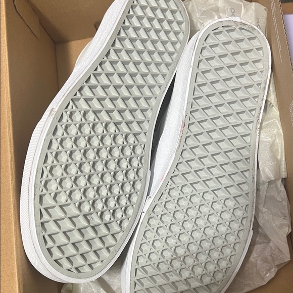 Vans Women's Classic White Sneakers - Picture 2 of 4
